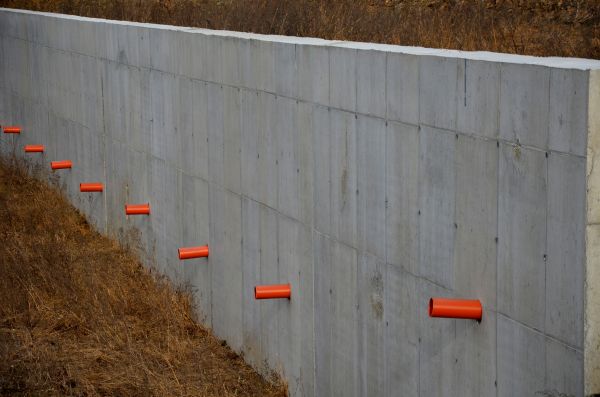 Cost of Retaining Wall Drainage in Maryville